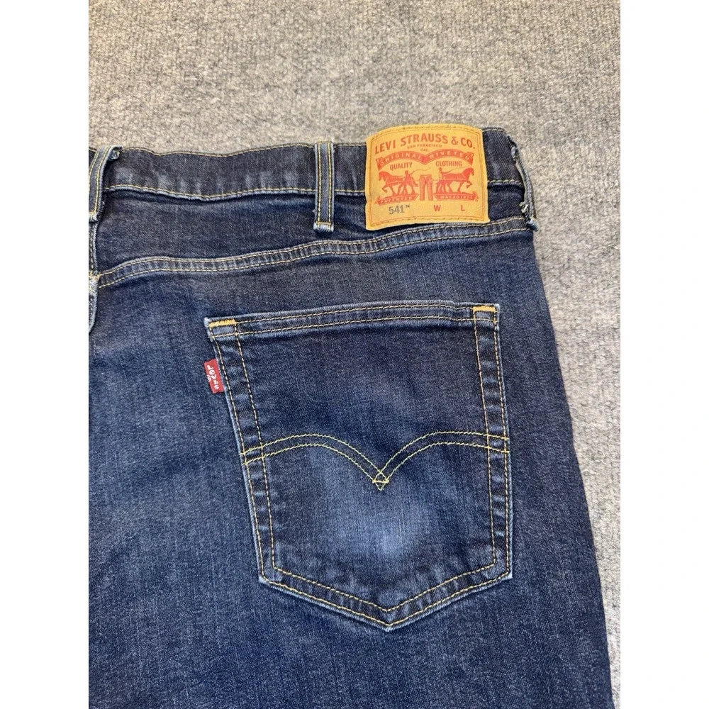 Levi's 541 Athletic Fit Jeans Men's Size 46x29 Dark Wash Stretch Denim